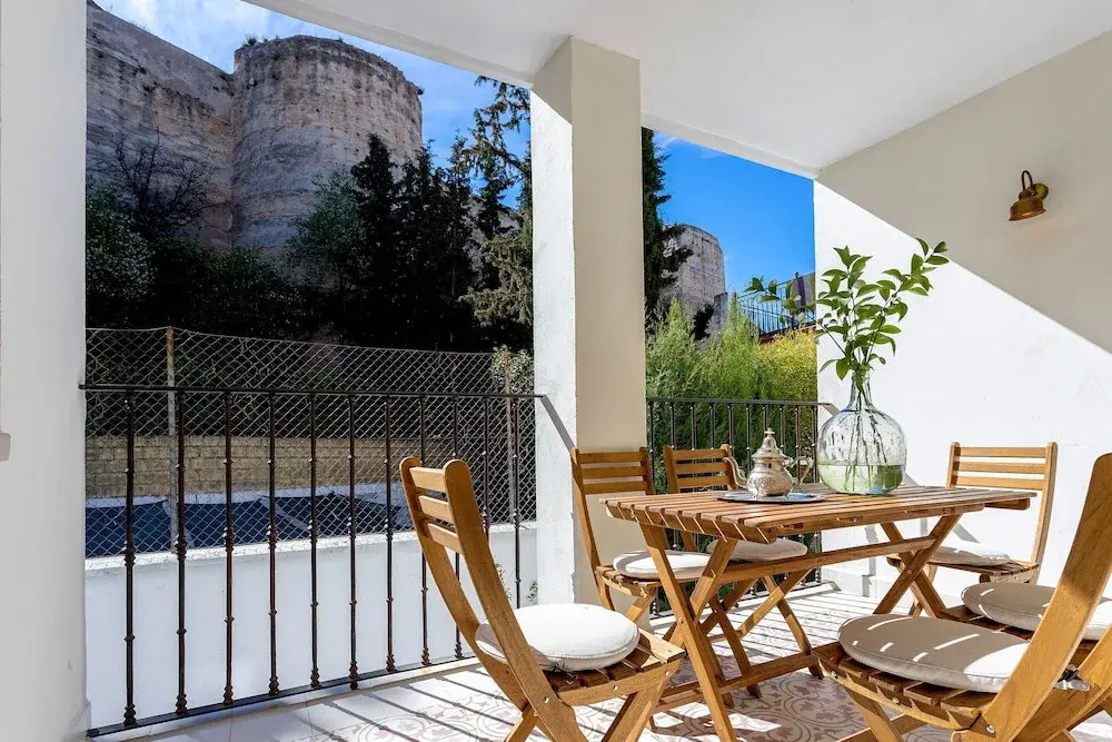 Cozy House with a Terrace Located in the Albaicín. Alhacaba