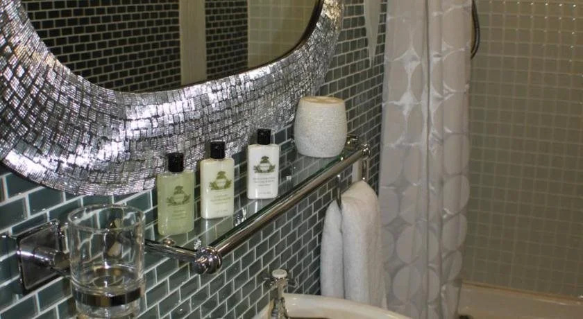 Henley Boutique Lodges