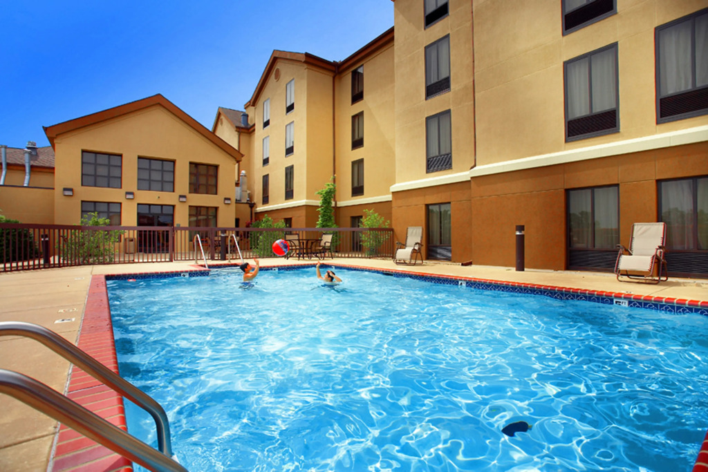 Hampton Inn & Suites Tulsa-Woodland Hills
