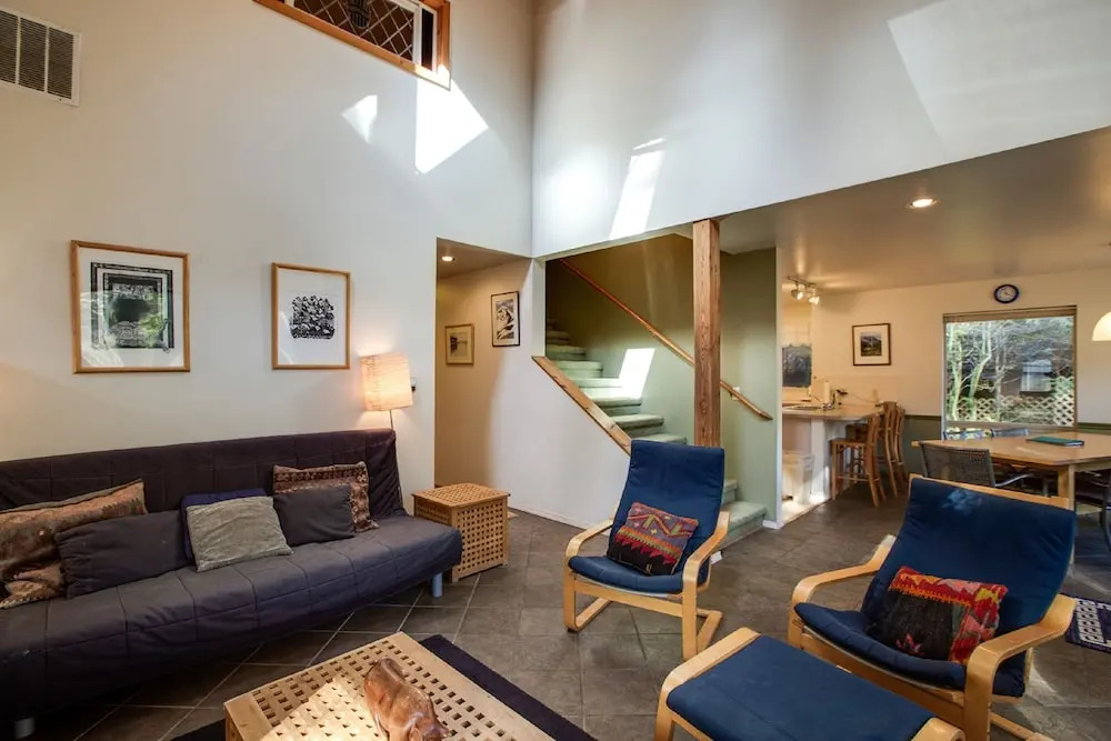 19MBR - Hot Tub - Sauna - BBQ - Pets Ok - WiFi - Sleeps 10