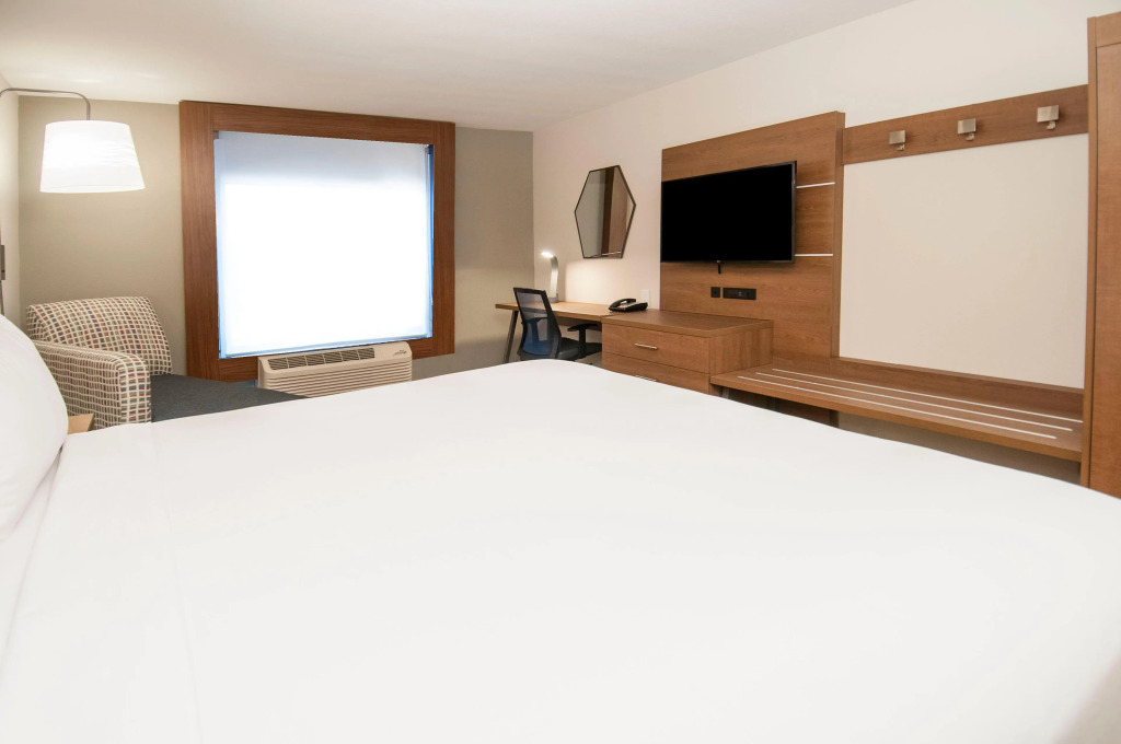 Holiday Inn Express Hotel & Suites Plano West - Frisco by IHG