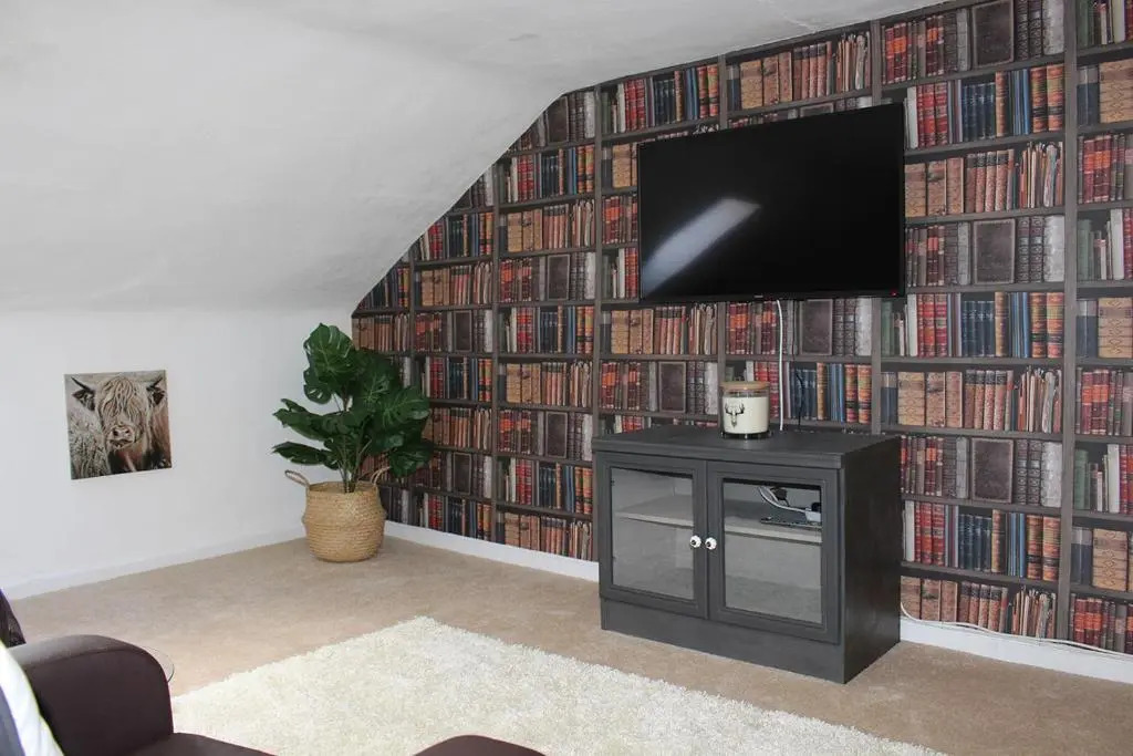 Clan Ross - 3 bed, spacious Georgian home