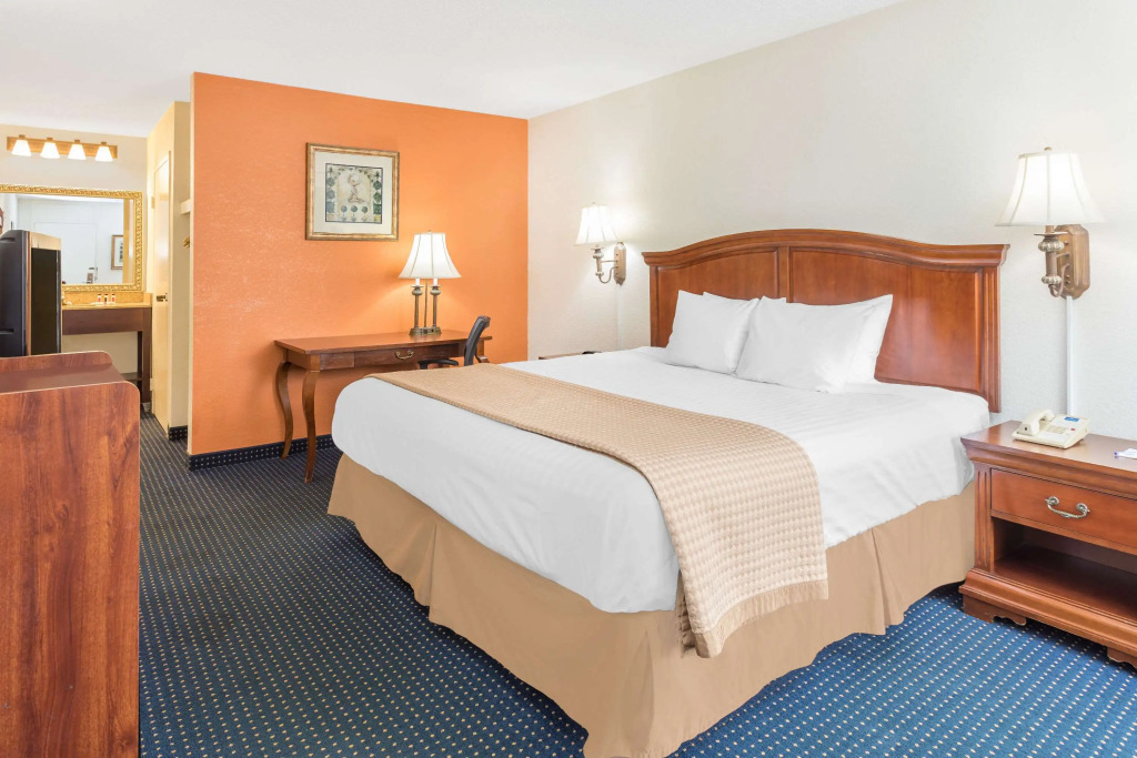 Baymont by Wyndham Rocky Mount I-95