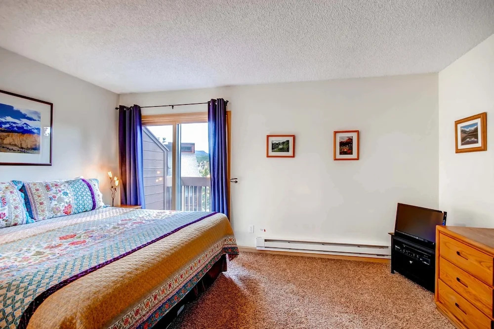Winterpoint Townhomes by Ski Country Resorts