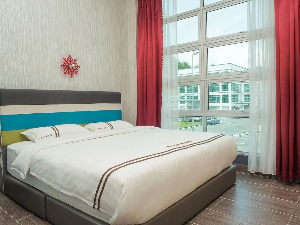 Reds Hotel