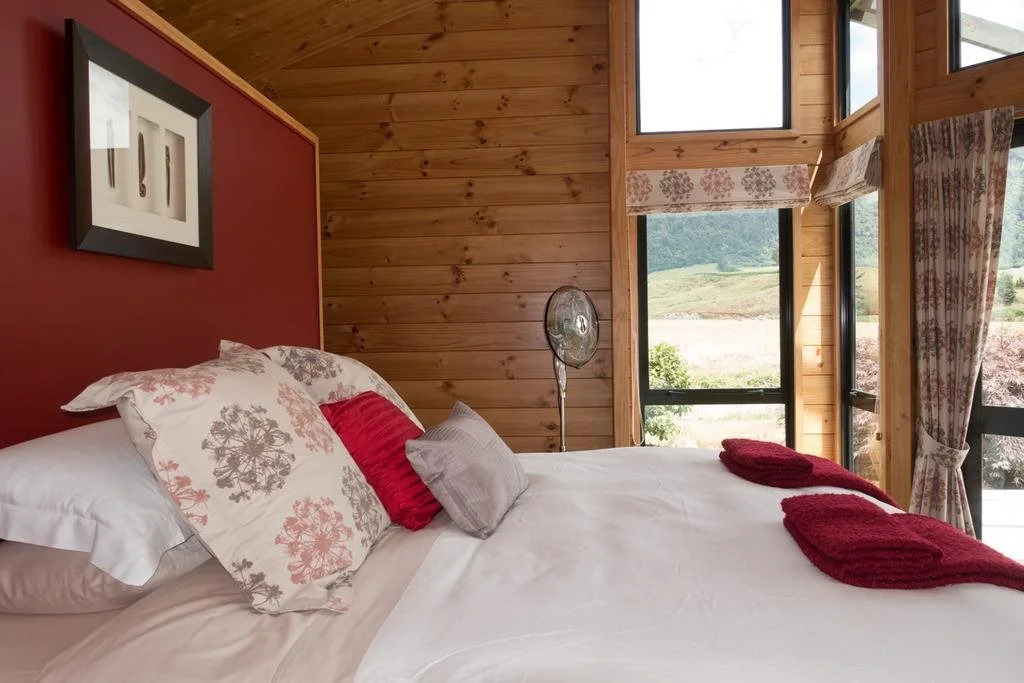 Astelia Lodge