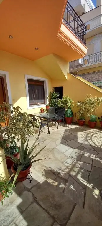 Sunny house - Ηλιόλουστο
