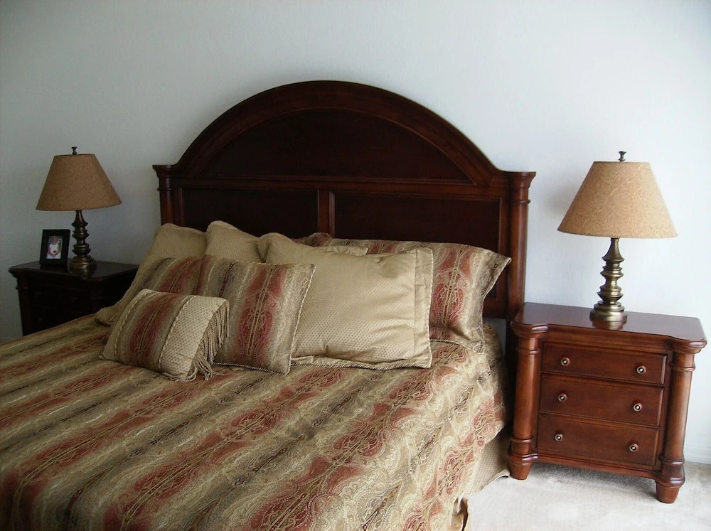 A grand 6 bedroom house in the Disney area.
