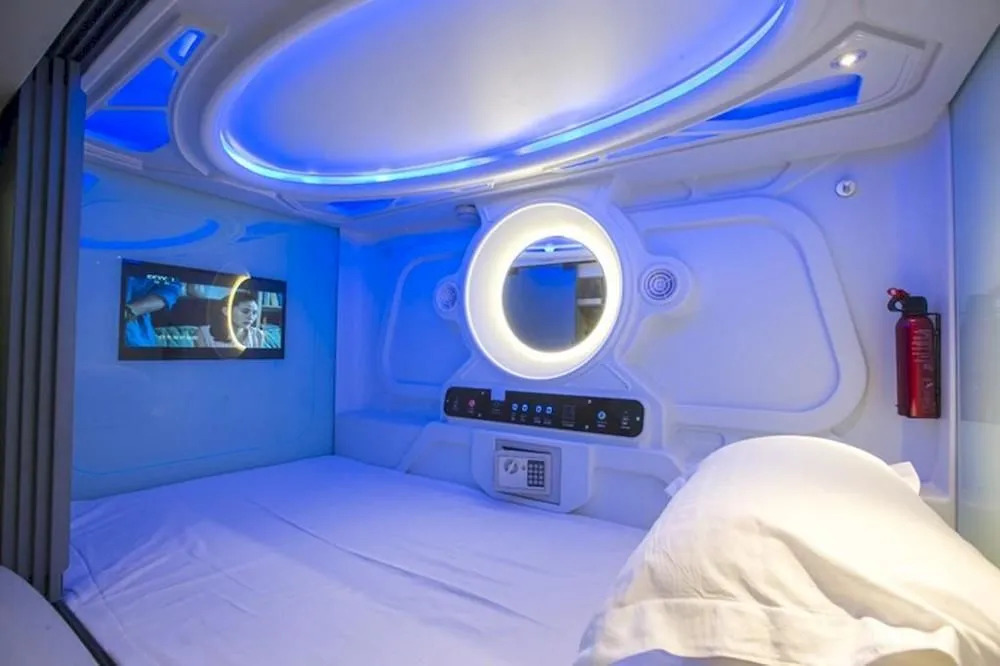 Pengheng Space Capsules Hotel