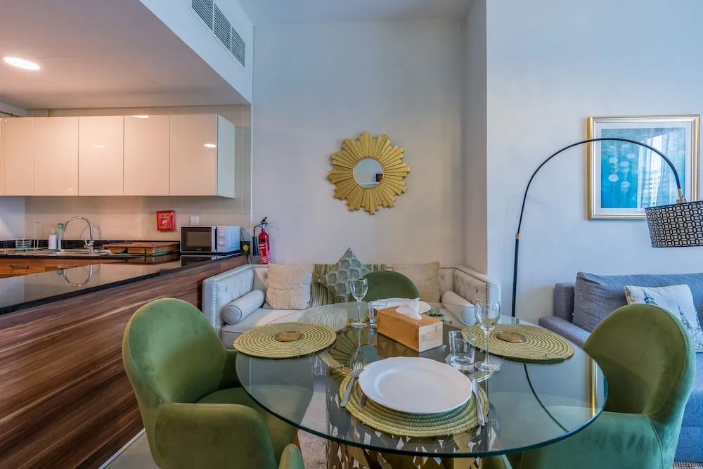 Stunning 1B Apartment With Balcony in Dubai Marina