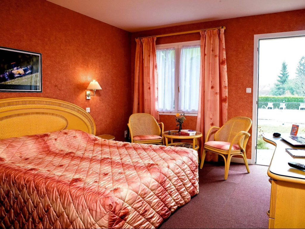 Logis Hôtel du Pont Neuf