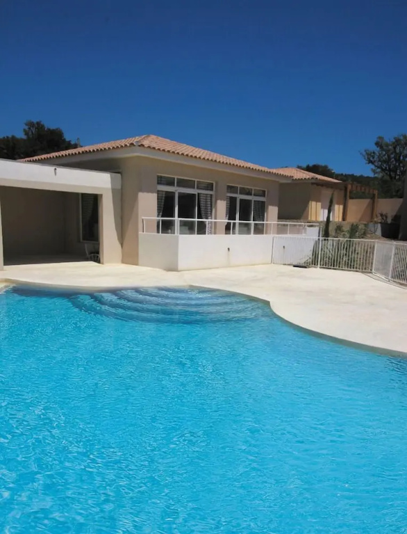 Lagrange Vacances Les Bastides Des Chaumettes