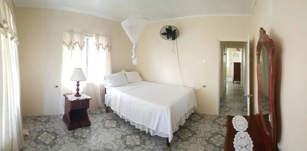 Rock Side Beach Villa