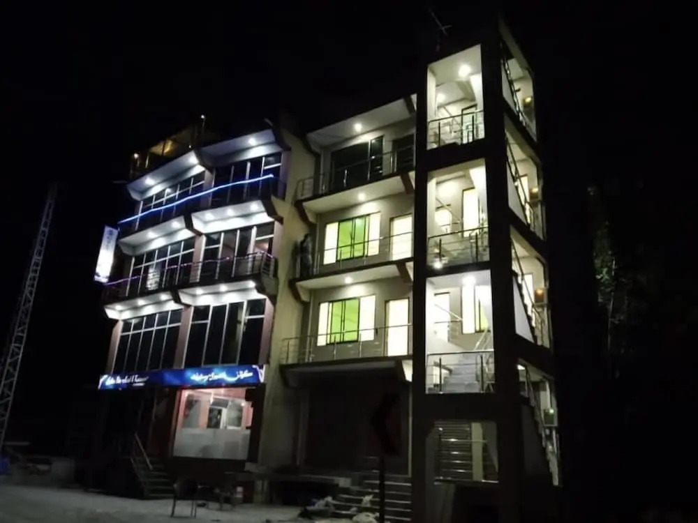 Golden Bite Hotel And Restaurant