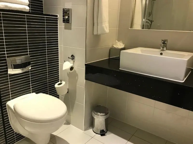 Mercure St Helens
