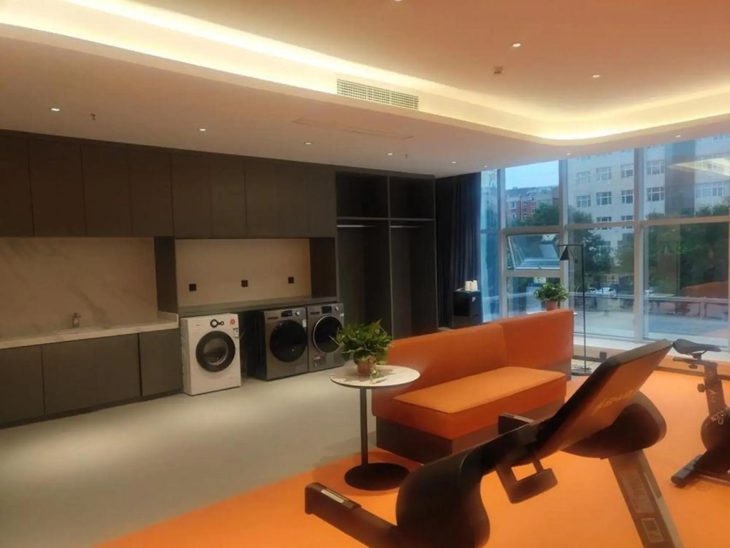 LANOU Hotel Yangquan Stadium