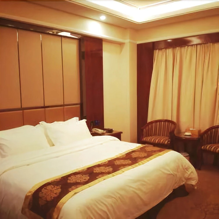Huahai Hotel