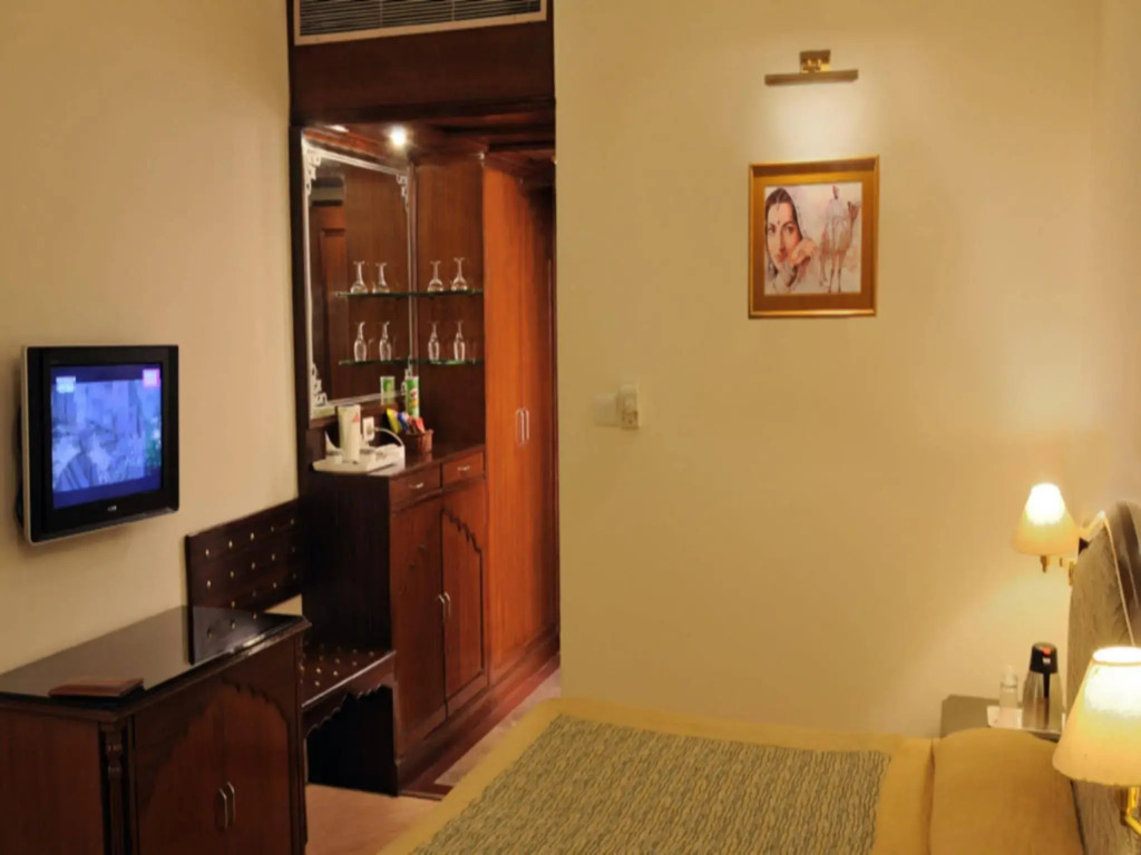 Hotel Maharaja Regency