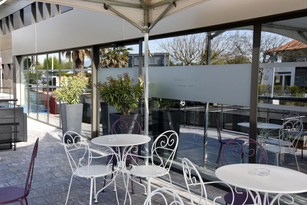 Brit Hotel Porte dEspagne