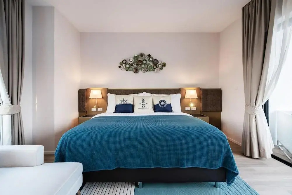Luxury Residences 3-Bedroom Pool Villa Beach Access, Na Jomtien Pattaya