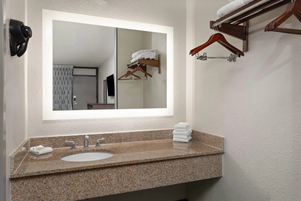 Days Inn by Wyndham Orlando Conv. Center/International Dr