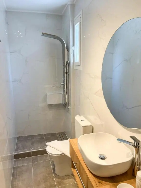 Clio Luxury Apartments