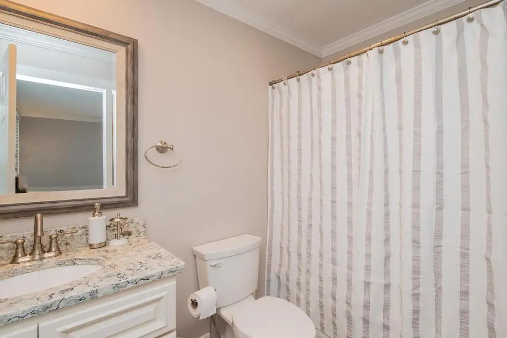 Bills Place by Oak Island Accommodations
