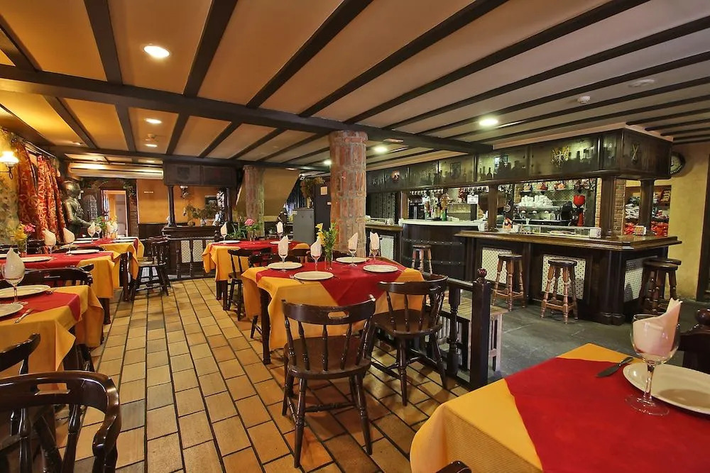 Posada Medieval El Manjon