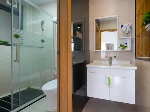 Vienna International Hotel Huizhou Daya Bay Century City
