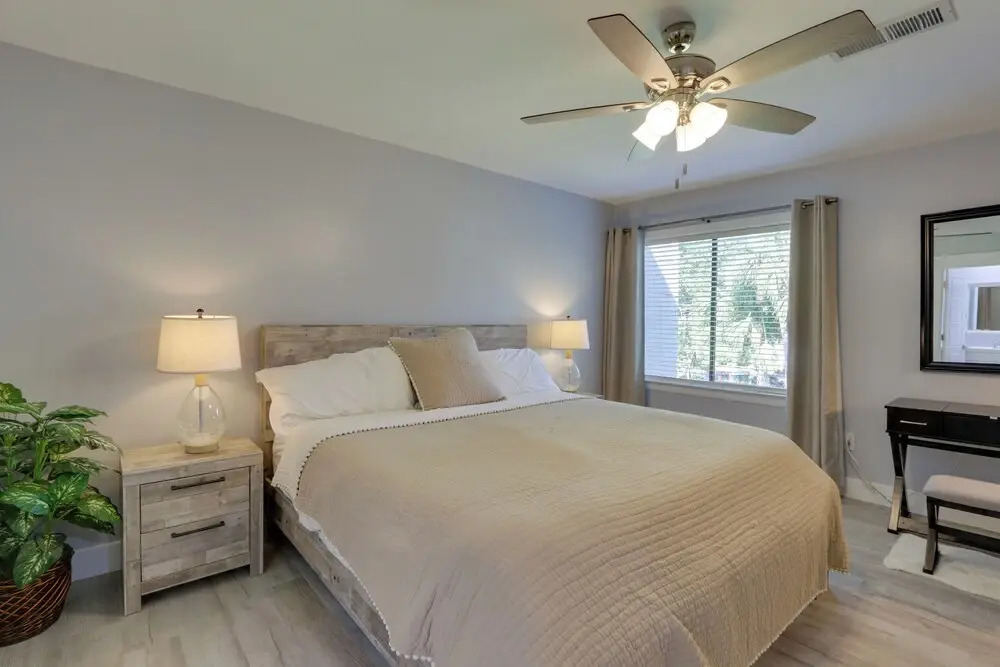 Walk to Coligny Beach: Tropical Hilton Head Condo