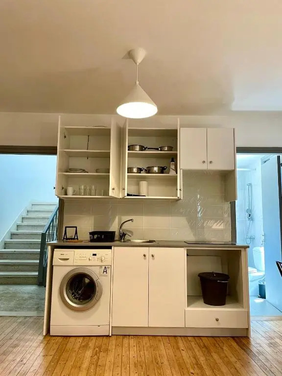 Iris D6 -Central Suites Perikleous 53