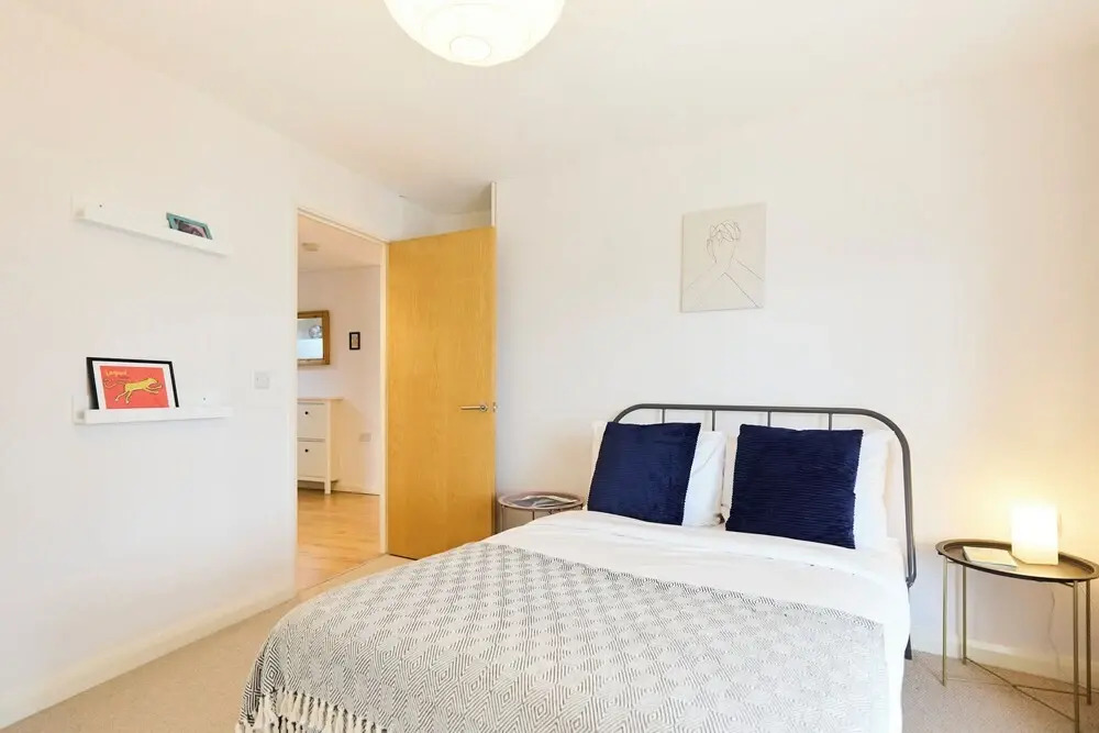The Queensland Sanctuary - Trendy 2bdr Flat With Terrace