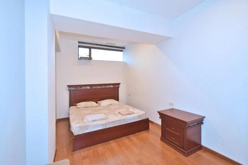 Armenak apartments N20