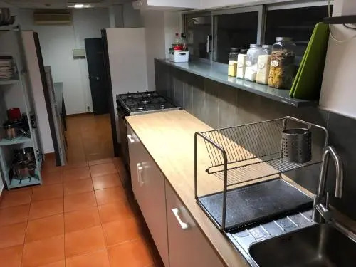 Le Penguin Hostel