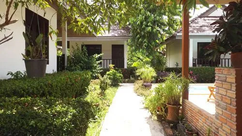 House No.2 Village
