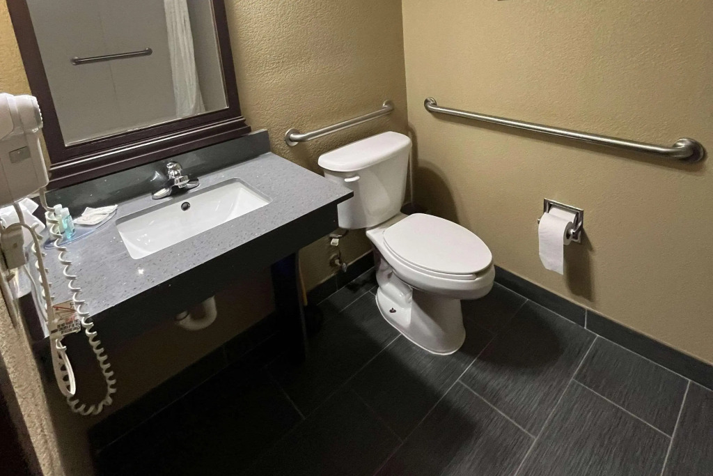 Quality Suites Graham - Burlington South