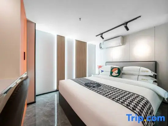 Sichuang Youth Hotel (Hangzhou Jianshe Third Road Subway Station)