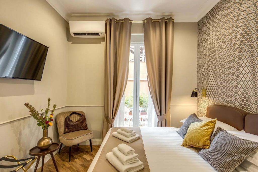 Charme Spagna Boutique Hotel