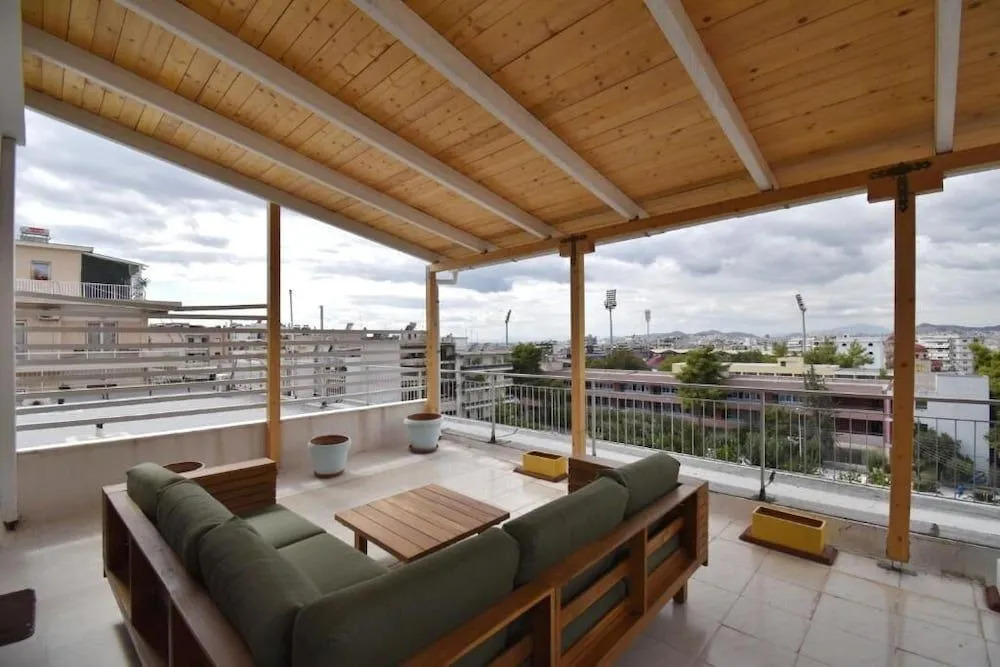 Penthouse Nea Smirni