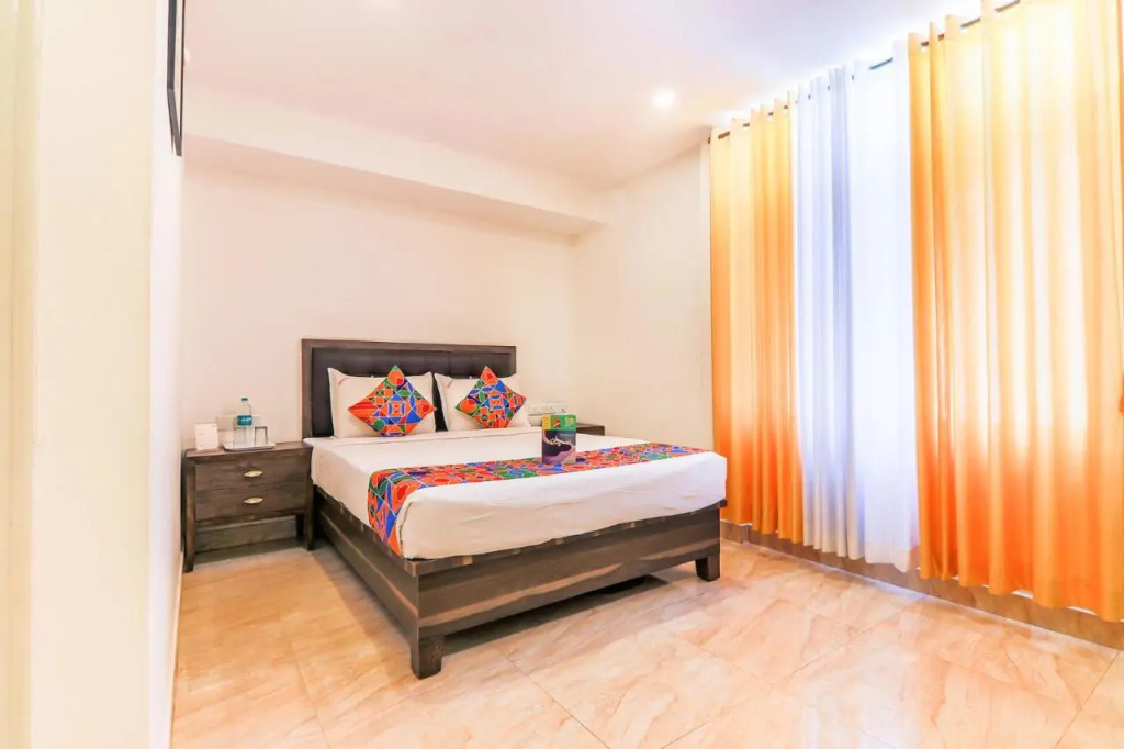 FabHotel Oakwey Inn - Indiranagar