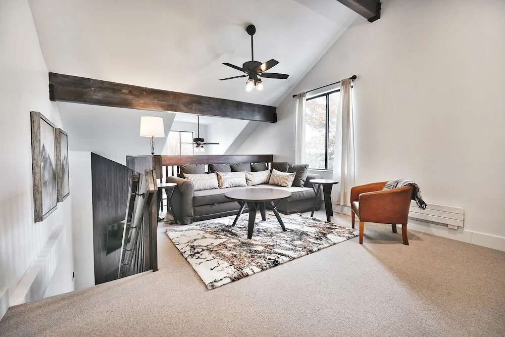 Snowcrest 317 2 Bedroom Condo by RedAwning