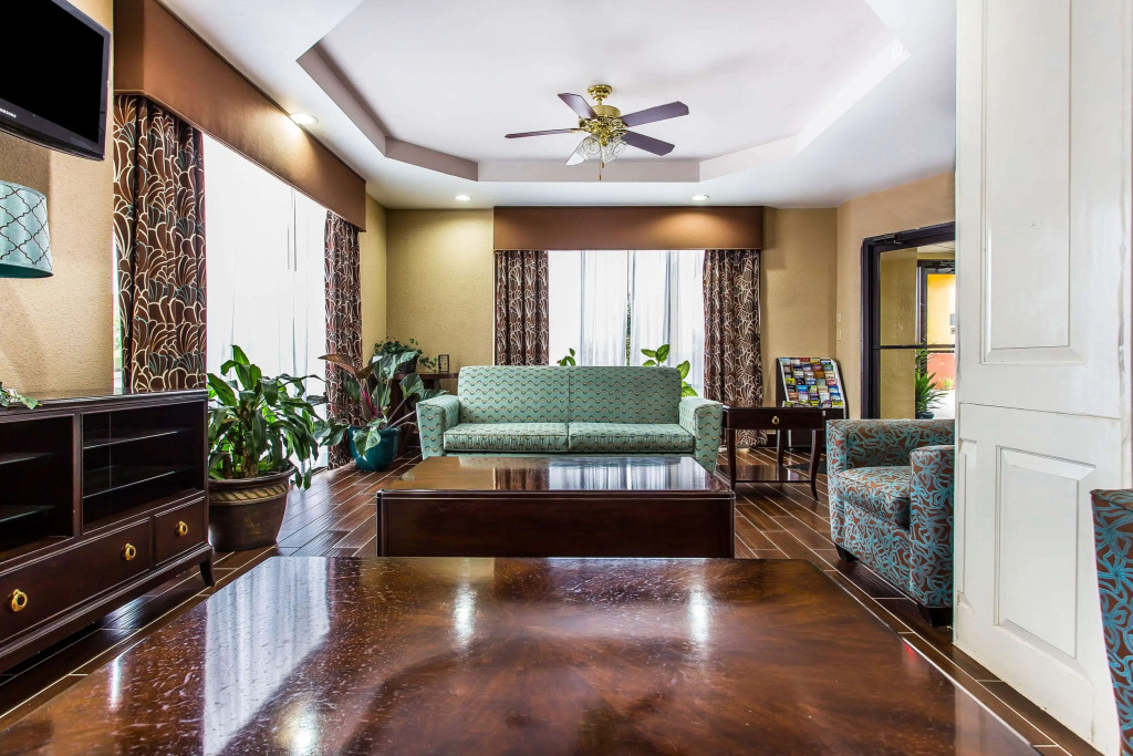Quality Inn & Suites Orangeburg