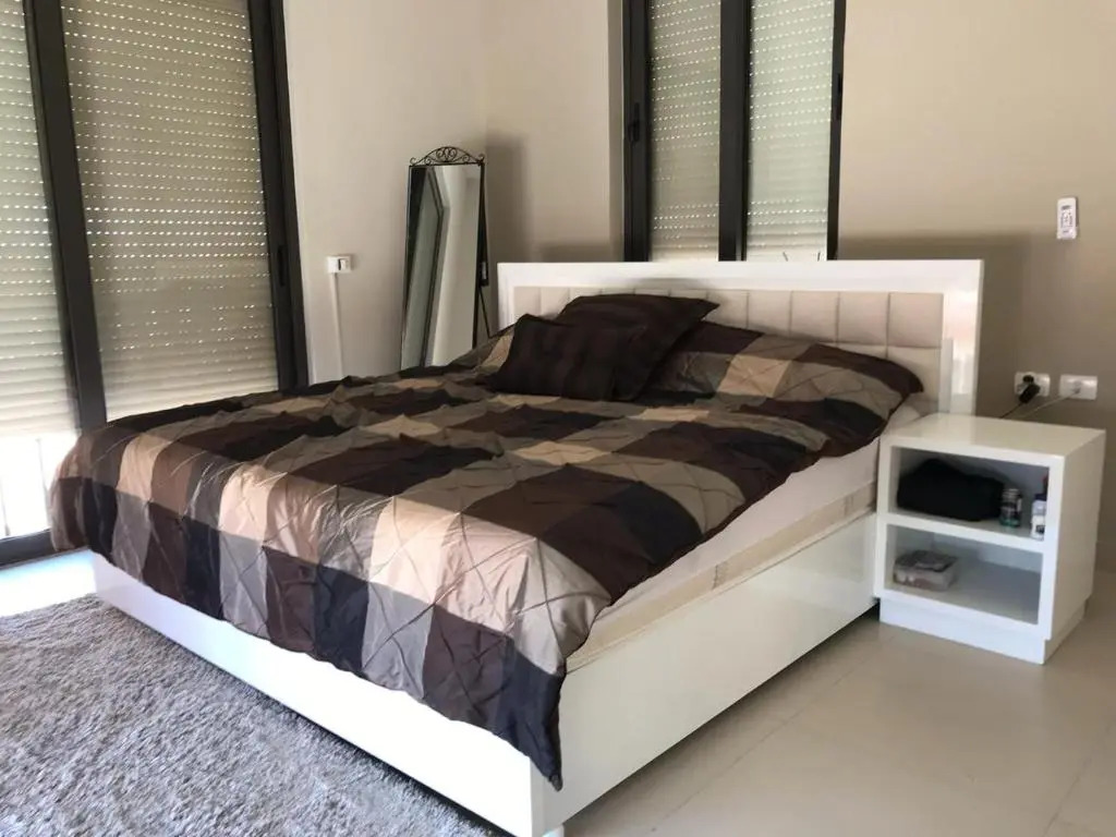 Luxurious 3br Lakefront Town-House (Tawila)