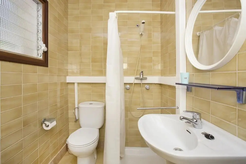 House - 2 Bedrooms with Sea views - 103213