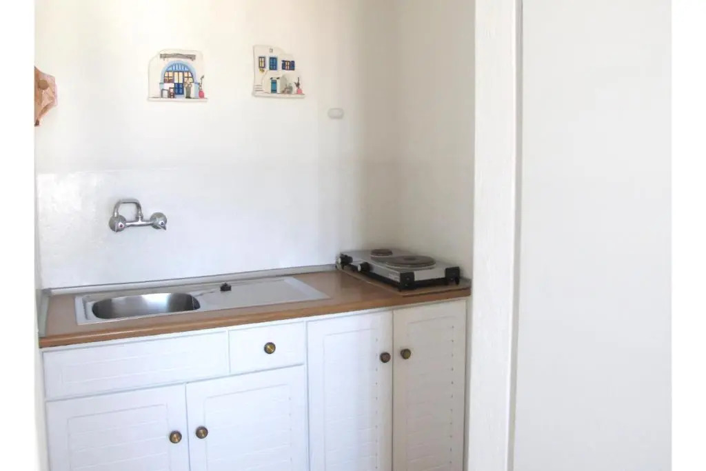 Livadia Seaside Studios 12