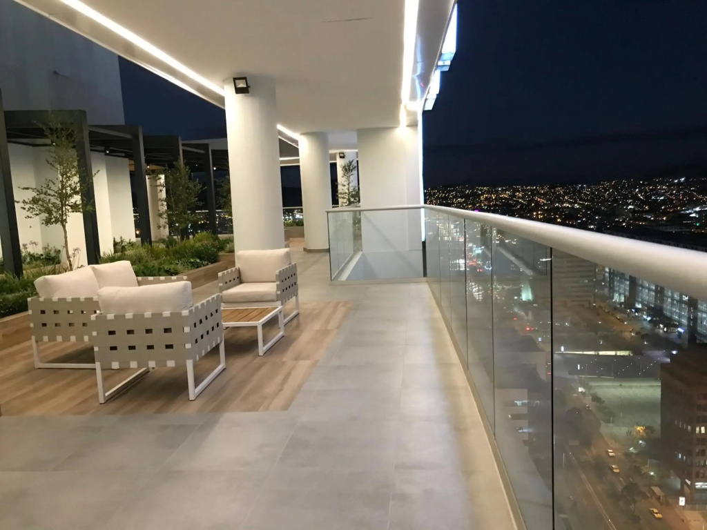 Suite Apartamento Espectacular Vista La Carolina - ONE Quito