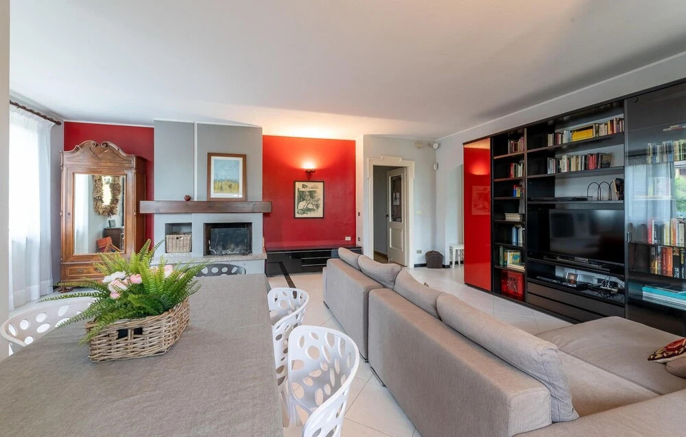 Awesome Home in Desenzano del Garda With Wifi and 3 Bedrooms
