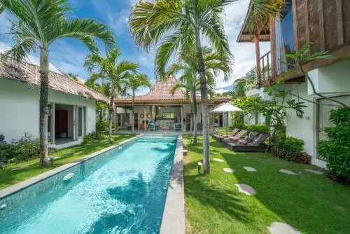 Central Oberoi Seminyak Newly Renovated Villa Riva