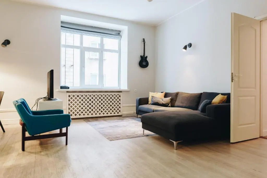 2BDRM City Center Apartment with Sauna and Free Parking