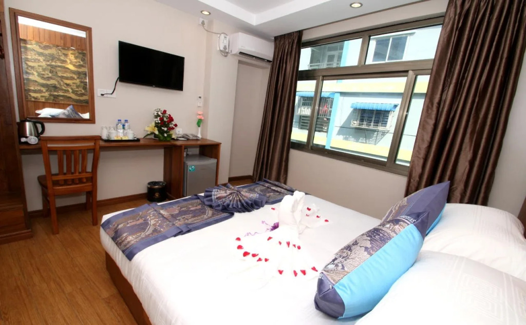 Gemsy Hotel